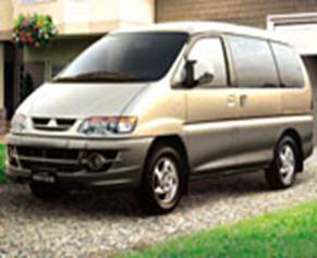 Mitsubishi SPACE GEAR.jpg